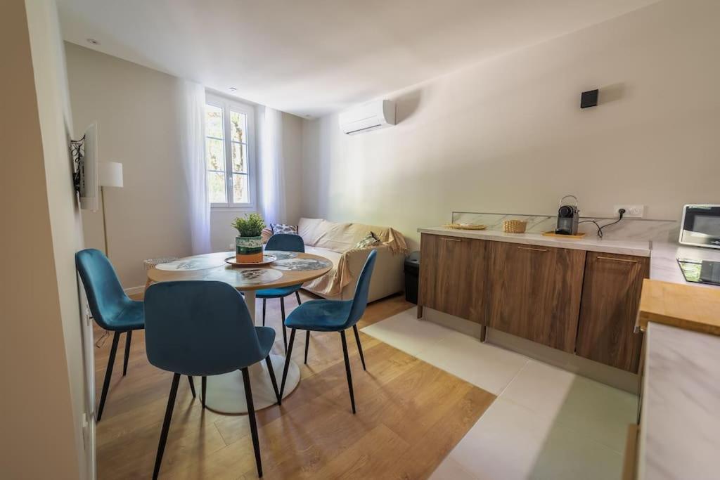 Le Palm Appartement Elegant & Design En Bord Riviere Collobrières Exteriér fotografie