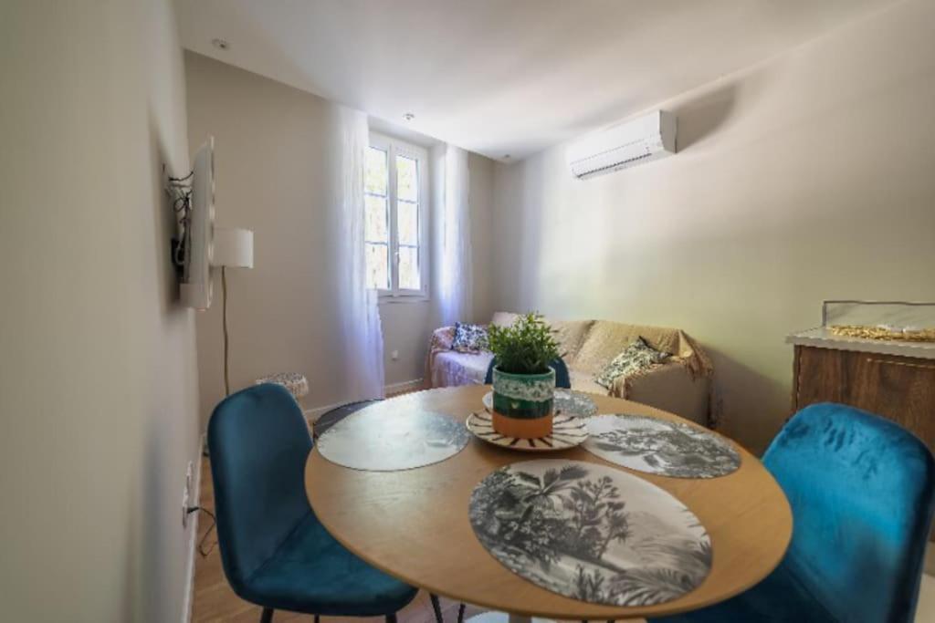 Le Palm Appartement Elegant & Design En Bord Riviere Collobrières Exteriér fotografie